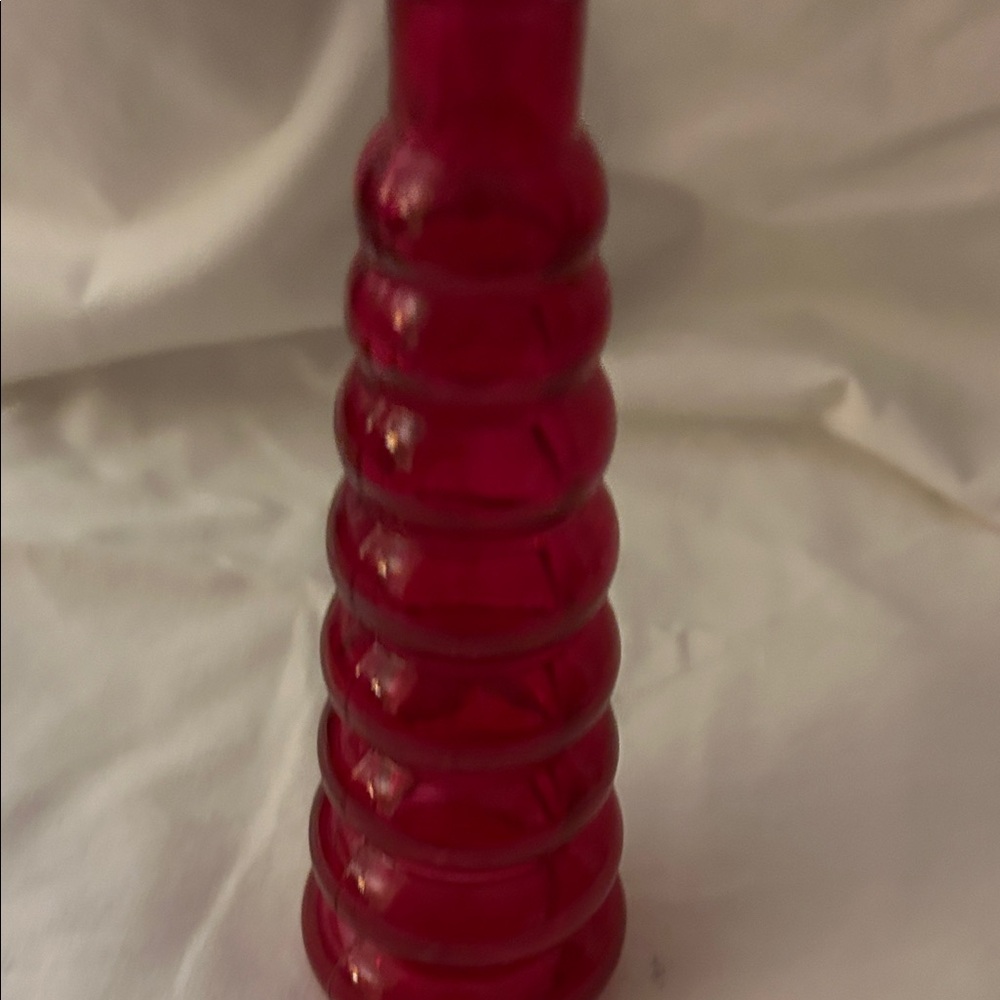 Red Glass Vase - Picture 2 of 2